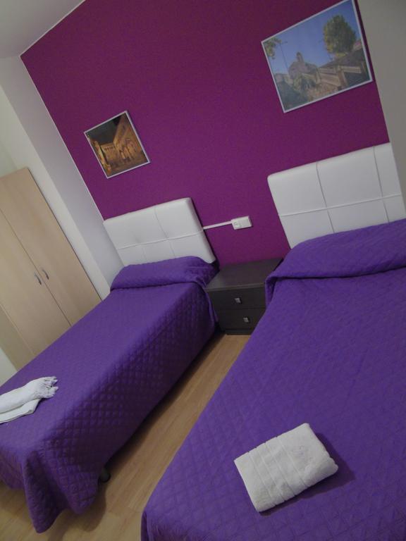 Apartamentos Mequedo Alcañiz Екстериор снимка